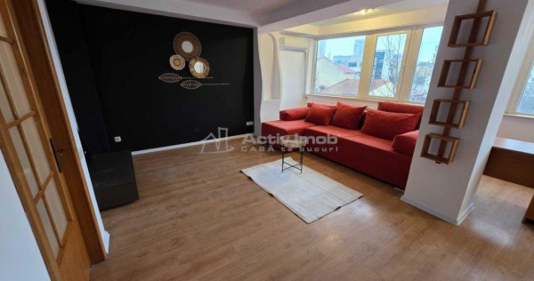 Superb apartament 3 camere renovat recent in totalitate