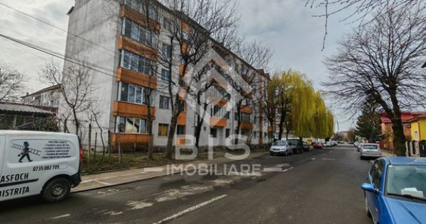 Apartament 3 camere decomandat/ Spitalul Județean