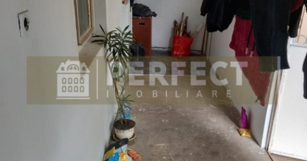 Ap.3 camere PARTER 9 Mai DECOMANDAT pret 79800 euro