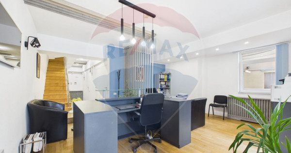 Apartament 4 camere recompartimentat din 3, P-ta Unirii |...