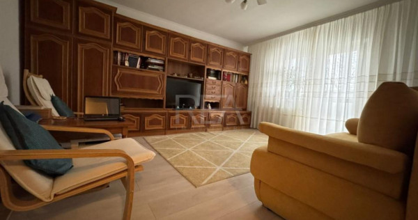 3 camere Vitan-Piața Foișorului decomandat,et. 2,an 1990,7