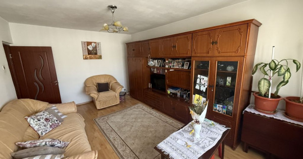 Apartament 3 camere zona Dacia