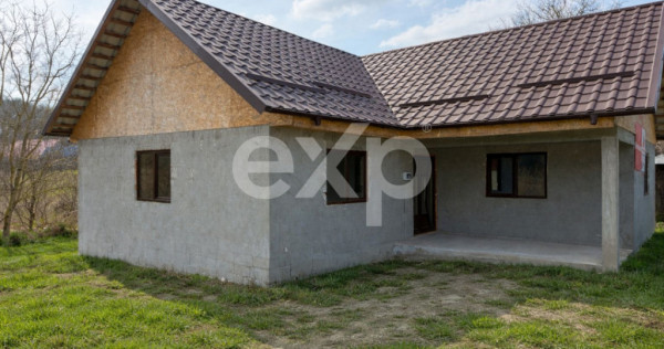 Casă / Vilă cu 3 camere de v&acirc;nzare, Buhoci, jud Bacău
