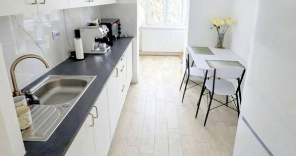 De vanzare apartament cu 2 camere Siderurgistilor Vest