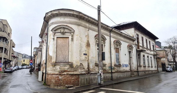 Casa 420,81 mp + teren 566 mp - Ultracentral - Unirii