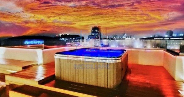 Penthouse cu vedere la Palat, de 266 mp