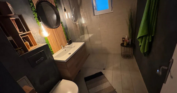 Apartament Cu 3 Camere Semidecomandate Zona Obcini