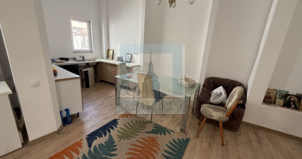 Corp casa de 5 garsoniere mobilate/utilate - zona Brașov...