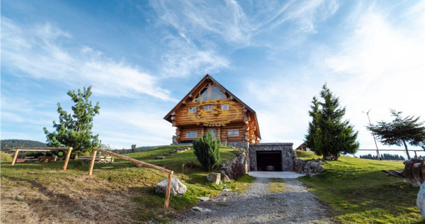 Casa din busteni cu ferma zootehnica si afacere (Tengheler,