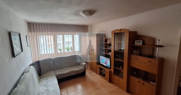 Apartament 2 camere+boxa - zona Racadau/Carpaților