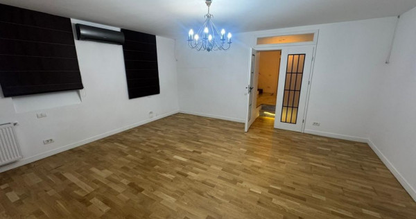 Apartament 2 camere la curte, demisol Foisorul de Foc