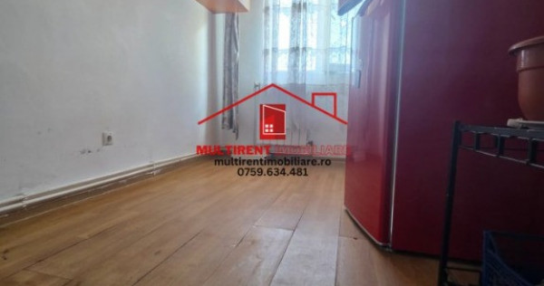 Garsoniera de vanzare - strada Alunisului !