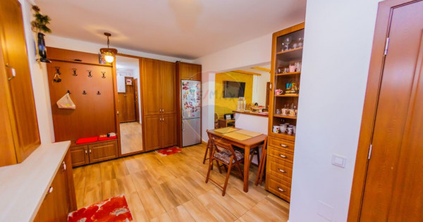 BLD BUCURESTI ETAJ 1 APARTAMENT CU 4 CAMERE DE VANZARE