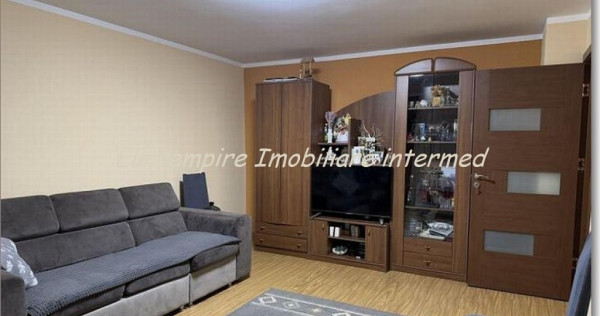 Apartament 4 camere decomandate Pod Butelii