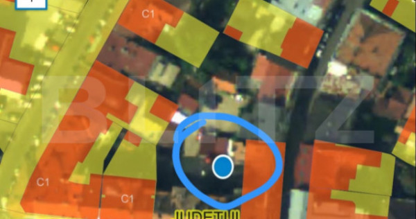 Teren intravilan, proprietate 43 mp + construcție, zona Ult