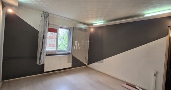 Apartament 3 camere Bd Ctin Brancoveanu /parcare