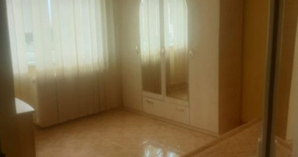 Apartament cu 4 camere - Eforie Nord