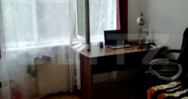 Apartament cu 3 camere, semidecomandat, 84 mp, zona Semicent