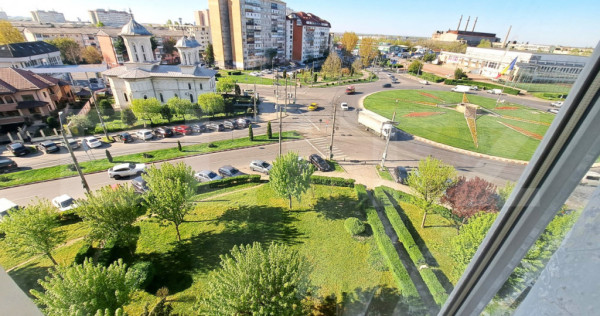 Apartament cu 3 camere, spatios, vedere panoramică, zonă e