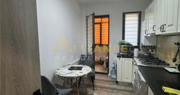 Apartament 3 camere Fermei semi mobilat mutare rapida