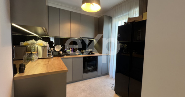 3 camere mobilate/utilate 2 balcoane 400 metri metrou Strău