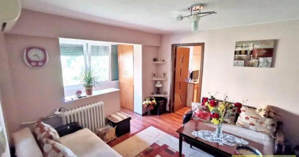 Tomis Nord, de vanzare 2 camere, gaze, Constanta
