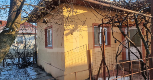 Casă de v&acirc;nzare &icirc;n Lipănești &ndash; teren 900 mp, 4 camere
