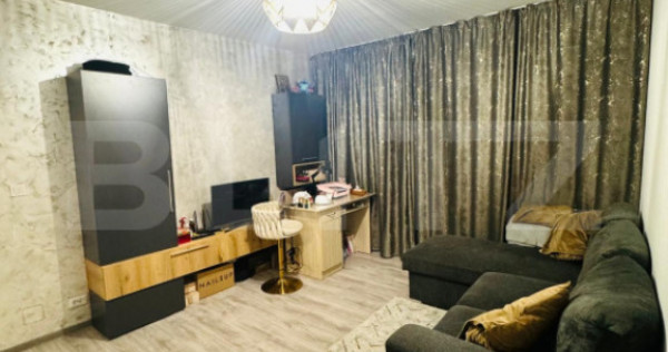 Apartament de vanzare, cu 2 camere, renovat complet, etaj 3