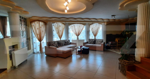 Casa de vanzare, 202 mp, zona Micro 17