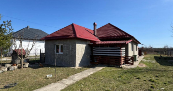 Casă 2022 &icirc;n Hideaga, 80 mp utili, teren 14 ari, garaj, mo