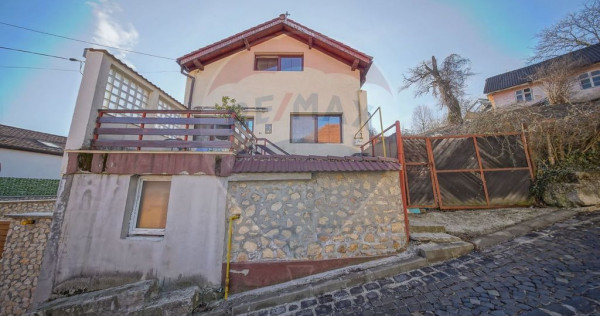 PODUL LUI GRID 13 | APARTAMENT LA CASĂ | 4 CAMERE | 2 B?...