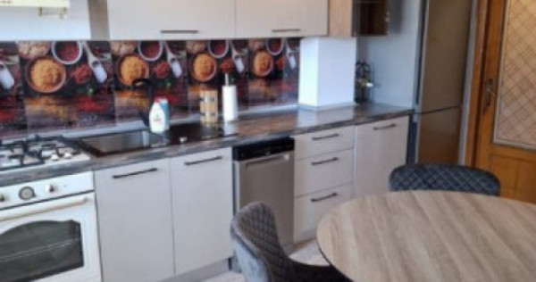 Apartament 3 camere de inchiriat in zona Universitate - La S