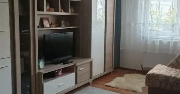 Apartament 2 camere, decomandat, parter inalt, balcon, zona Tractorul!