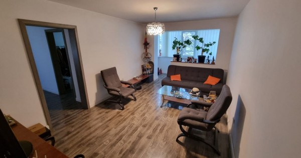 Apartament 3 camere zona Tomis Nord
