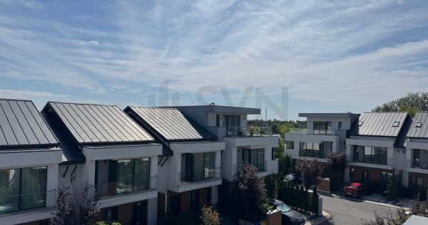 Vile Exclusiviste Langa Lac l Complex Rezidential