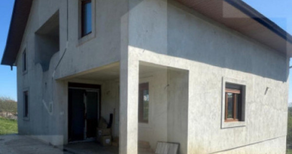 Casă modernă și spațioasă de v&acirc;nzare, 180 mp, zona Dar
