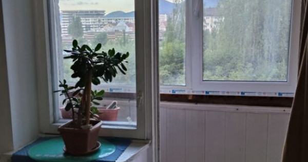 Apartament 2 camere Racadau-intrare,2 balcoane,135000 Euro