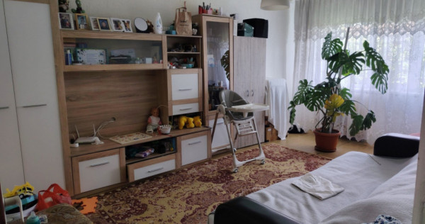 Apartament 3 camere decomandat, 65 mp, 2 balcoane, boxă &ndash;