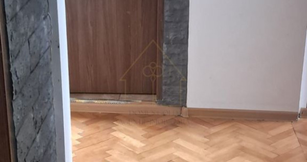 Apartament de vanzare, zona centrala, Turda