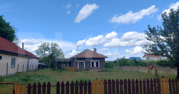 Teren si casa demolabilă, 1362 mp, 16 m deschidere, zona Ma