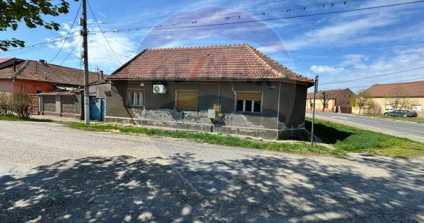 Casa de inchiriat in zona Parneava/Confectii