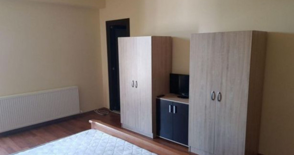 Tatarasi,Apartament 1 camera , et 1, aproape de Palas!!!