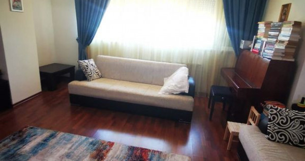 De vanzare apartament cu 3 camere, 91 mp - T-uri, str. Te...