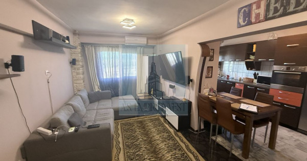 Ap. 4 camere, 81 mp utili, 2 bai, 2 balcoane - zona carti...