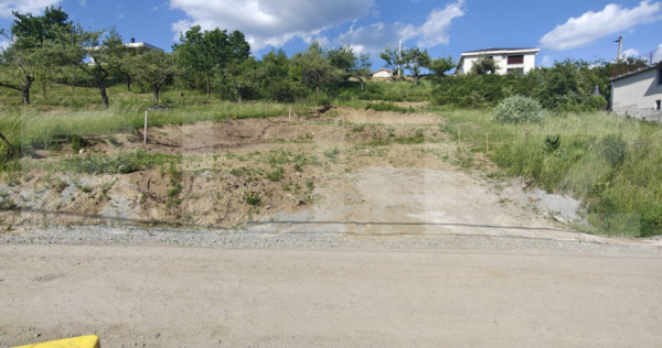 Teren Intravilan de v&acirc;nzare, 818 mp &ndash; Valea Rusului