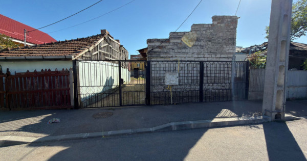 Casă renovabilă + teren, 51 mp, 277 mp, zonă 1 Mai