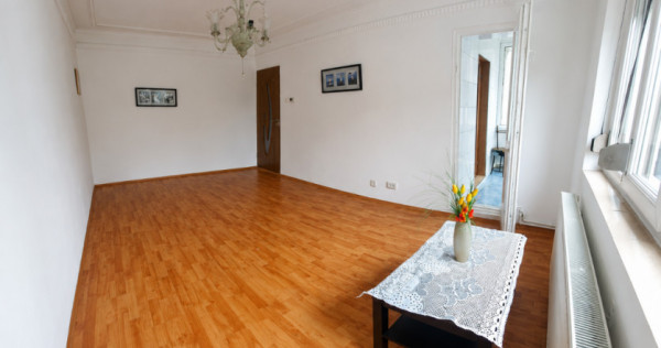 Apartament 3 camere Micro 21, etaj 2/4