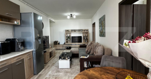 Apartament mobilat și utilat, etaj 1 &ndash; parcare, boxă la