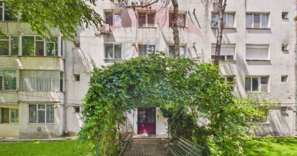 Apartament 3 camere Ultracentral in Slobozia