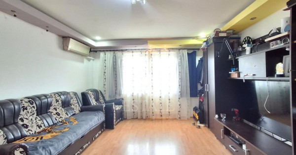 De Vanzare Apartament cu 3 camere zona Mall Vitan